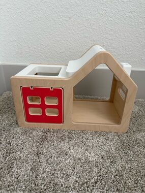 Lovevery Montessori Wooden Toy House